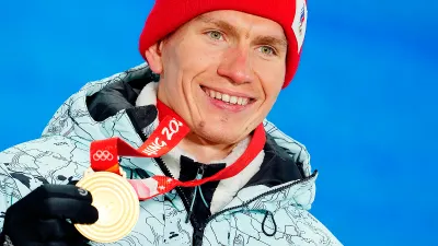 Александр Большунов