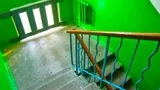 Теперь понятно, почему подъезды в СССР красили в синий и зеленый: эти цвета выбрали не случайно