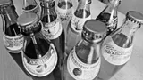 Эту газировку, придуманную в СССР, называли целебной. Ее можно купить и сейчас, но популярностью она не пользуется