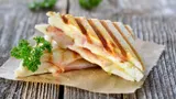 Готовим нереально вкусные горячие бутерброды с собой: можно брать в школу, университет и на работу
