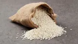 Рассказываю, зачем кладу мешочки с рисом в обувь: выручает сразу в нескольких случаях