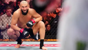 Чимаеву надо спасать карьеру в UFC: не месть Стрикленду, а смена веса