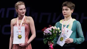 Надежда русской фигурки Лазарев выиграл первое взрослое золото, у женщин правила Буря. Фото чемпионата Москвы