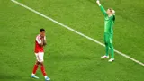 Сафонов выиграл серию пенальти в финале ЛЧ, не отбив ни одного удара
