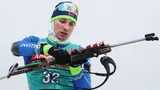 Белорусский биатлонист доминирует над россиянами, даже над олимпийскими призерами. Ему не мешают промахи