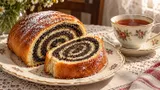 Рулет из СССР был хитом любого чаепития: как приготовить тот самый «Маковый» — рецепт