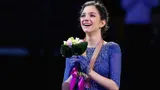 Медведева и Гайнутдинов станцевали первый танец как жена и муж: видео