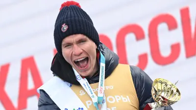 Александр Большунов