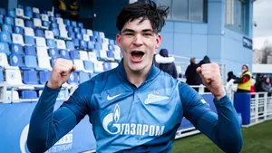 Отказался выступать за Россию и уехал, а теперь не может найти новую команду: где сейчас экс-игрок РПЛ Сазонов