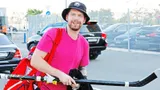 Кузнецов впервые улыбается после дисквалификации. Если его не обменяют от Овечкина — мы увидим прежнего Кузю