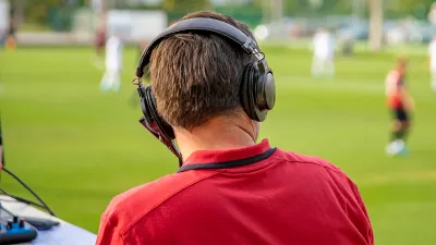 Спортивные комментаторы