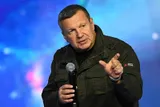 «Тварь, тебе в Россию путь заказан. Пел украинский гимн, когда убивали наших людей». Соловьев — про Милохина