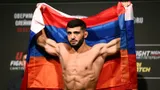 Армянский боец UFC из России залил клетку кровью соперника. Его цель — реванш с лучшим другом Хабиба