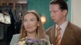 Посмотрела комедийный сериал «Трешка»: смешного мало, но вот ностальгия по нулевым есть