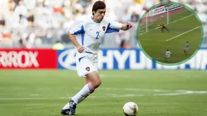 Очень смешной гол защитника сборной России в ворота Югославии. Вратарь ударился о штангу из-за Ковтуна: видео 