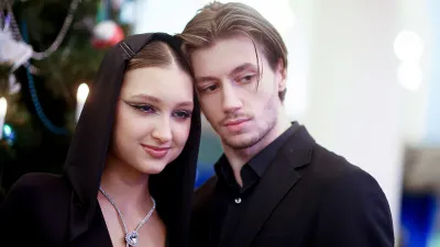 И. Хавронина / Д. Нарижный