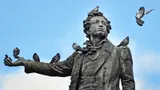 Эта поговорка стала популярна благодаря Пушкину. Все ее помнят, но мало кто понимает — что за толоконный лоб