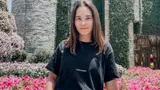 Цель — обыграть великую сестру, сахарная кома, шопоголизм, парень — фотограф поневоле. Веселая Дарья Непряева