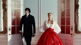 Посмотрел фильм «Грозовой перевал»: Марго Робби и Джейкоб Элорди высекают искры, но этого мало