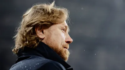 Валерий Карпин