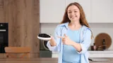 Помогает бороться с тягой к сладкому и улучшает состояние кожи: почему женщинам полезен чернослив