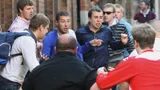 Просто зверь: избил толпу фанатов, а потом сцепился с правоохранителями. Легенду сборной России взбесили эти слова