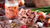 Эти консервы стоят без дела почти в каждом доме. Три быстрых и вкусных рецепта из тушенки