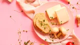 Грею плавленый сырок в микроволновке. Закуска-пятиминутка: для быстрого завтрака или перед приходом гостей