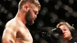 Крутого бойца ненавидят в Киргизии, а он продолжает делать шоу в UFC. Прогноз на Рафаэль Физиев — Брэд Ридделл