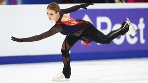 Русская Ракета вновь улетела в космос! Трусова с квадом выиграла челленджер и ждет Гран-при — вау-уровень
