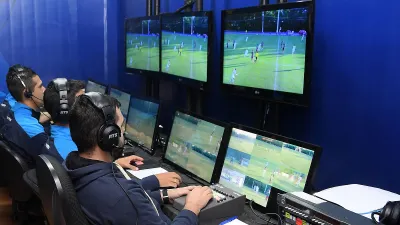 VAR