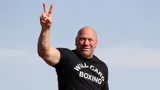 Усик может провести прощальный бой в лиге главы UFC