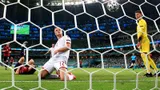 У него угнали Porsche и ограбили дом. Дольберг пережил черную полосу, а теперь протащил Данию в полуфинал Евро-2020
