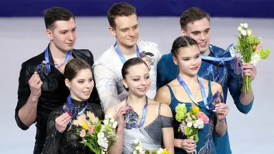 А. Бойкова / Д. Козловский, А. Мишина / А. Галлямов, Е. Чикмарева / М. Янченков