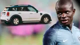 Канте до сих пор ездит на подержанном Mini Cooper. После победы над «Реалом» фанаты облили его пивом