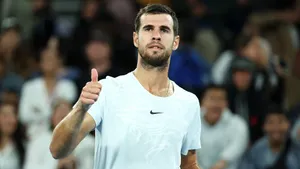 Хачанов в форме жизни и в 1/4 финала Australian Open. Повесил японцу 2 баранки и даже заставил сломать ракетку