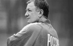Был легендой СССР, восхищал всю Европу, но за копейки работал в сборной России. Истории о великом Игнатьеве