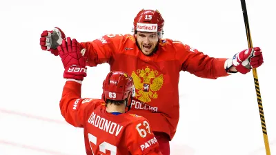 Артем Анисимов