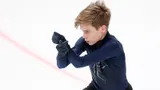 Лучший юниор Тутберидзе лишил болельщиков десерта: Федотов упал в короткой финала ГП. Лазарев уже в 8 баллах