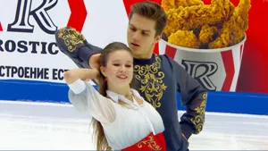 Дочь Слуцкой Варвара могла остаться без медали из-за падения партнера. Выиграли фигуристы 14 и 16 лет